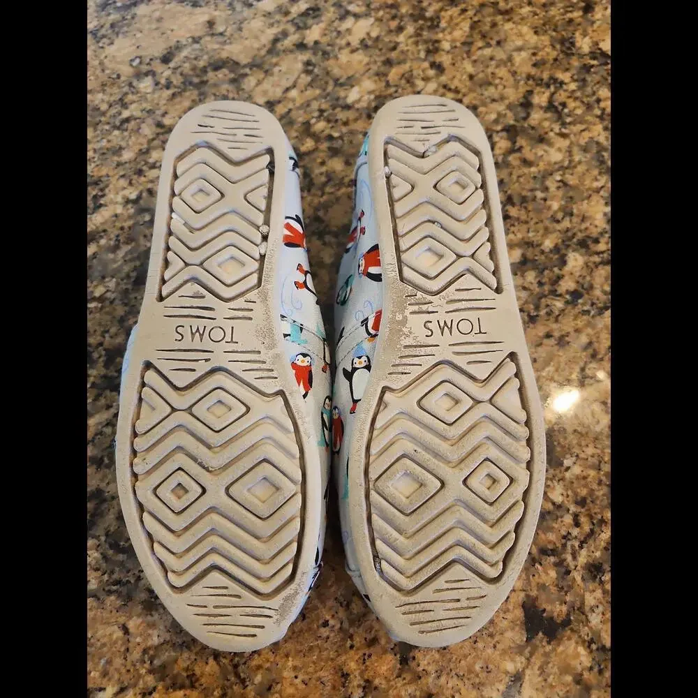 Toms Alpargata Glacier Grey Winter Penguins/Faux Fur‎ Women SZ 6.5